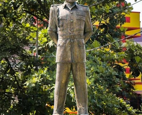patung publik figur polisi bandung